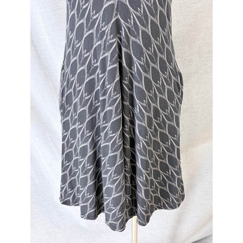 The North Face Charcoal Geometric Ikat Racerback Pocket Dress L Casual Travel - Picture 5 of 13